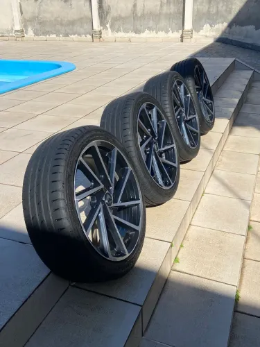 4 rodas R18 volcano 