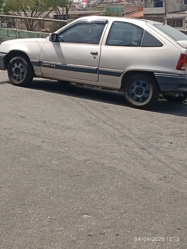 Chevrolet Kadett GLS 1.8 EFI / Sl/e 1.8 (álcool) 1992