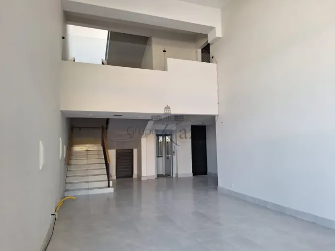 Oportunidade - Loja Comercial - Jacareí- Centro - 93m².