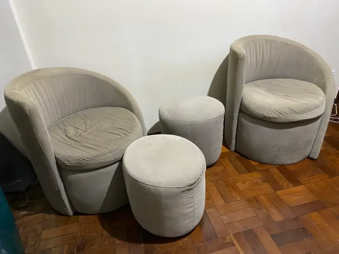 Conjunto Poltronas + Puffs Estilo Boutique 