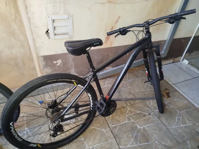 Mountain bike aro 29" freio hidráulico 