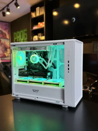 Pc gamer Ryzen 7 5700x com Rtx 5060ti