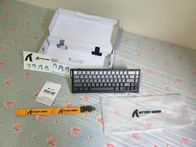 Teclado attak shark x68 magnético