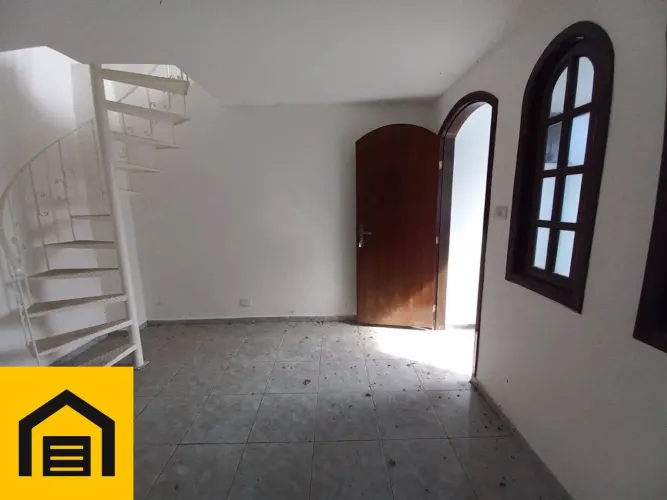 Sobrado com 1 dormitório para alugar, 70 m² por R$ 1.000,00 - Jardim Itapark Velho - Mauá/