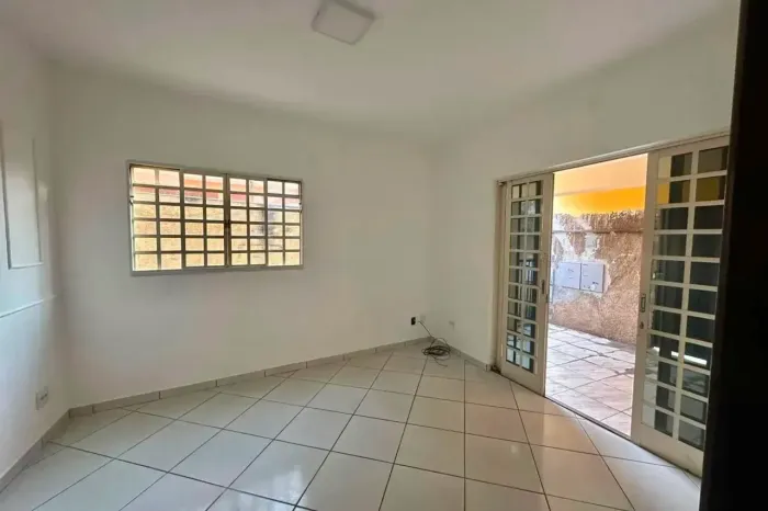 Casa de 3 quartos e 2 vagas no Pindorama