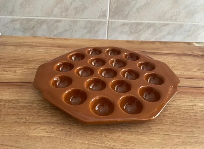 Forma de cerâmica para queijo