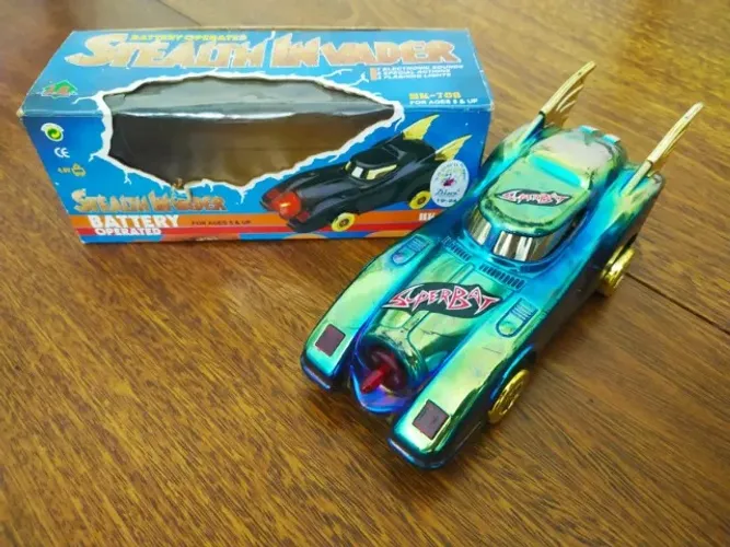 Brinquedo Carrinho Superbat Antigo Que Lembra o Batmovel