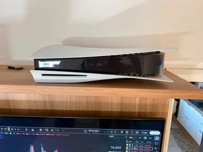 PlayStation 5 Mídia Física + 1 Controle Edge + Base - Perfeito Estado (Preço Pra Sair Hoje