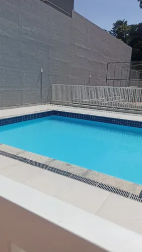 Aluguel apartamento térreo (com quintal)