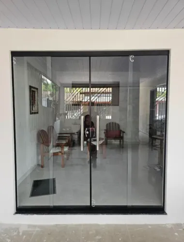 Porta vidro temperado ( vidraçaria)
