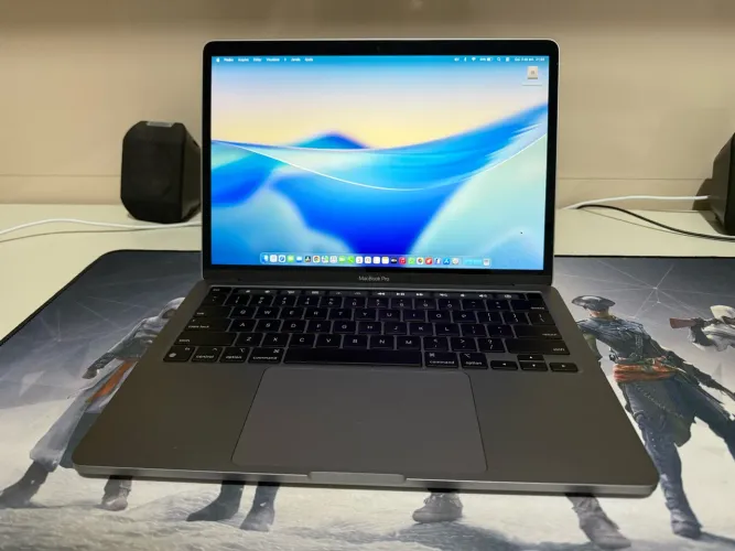 MacBook Pro M1 8gb 256gb com caixa impecável.