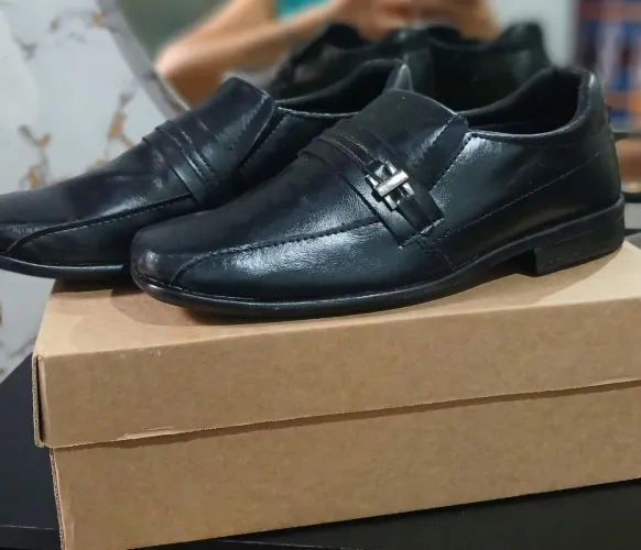 Vendo sapato social infantil <br>Numeração 33<br>Usado apenas 1vez