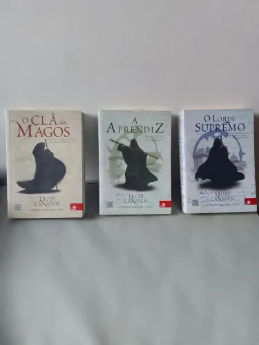 Trilogia O Clã dos Magos
