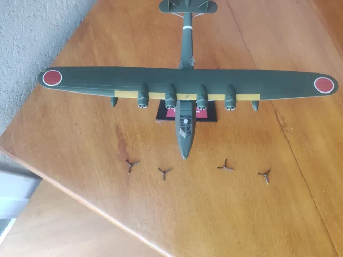 Hidroavião japones em miniatura 1:77 da segunda guerra