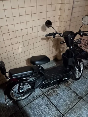 Scooter elétrica Semi Nova