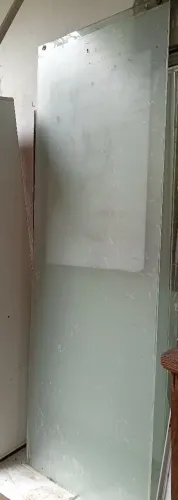 Porta de vidro com rodinhas