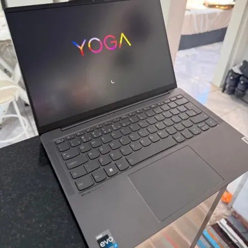 Notebook Lenovo Yoga Slim 6 14IAP8 14" 2.2K Intel Core i7-1240P 16GB 512 GB SSD