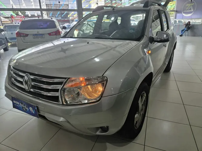 Renault Duster Dynamique 2.0 Hi-flex 16V Aut. 2015