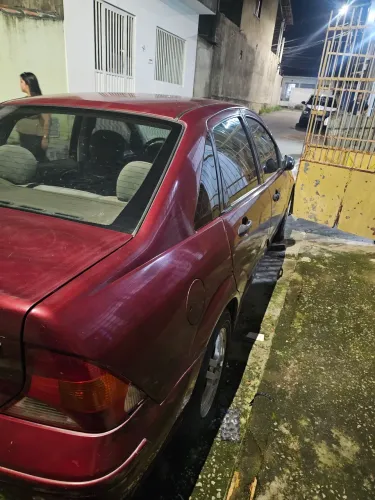 Ford Focus Sedan 2.0 16v/2.0 16V Flex 4P 2001