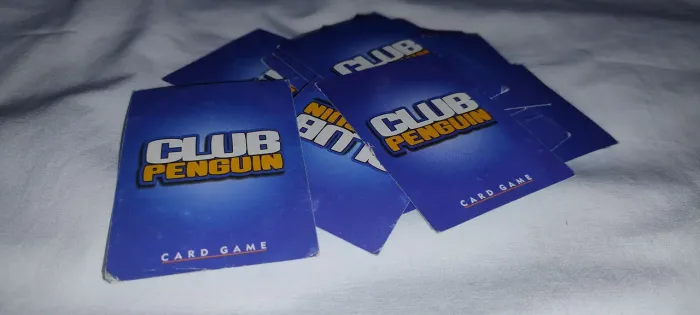 Lote 26 mini Cards clube Penguin