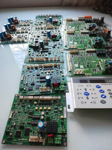 Lote Placas Eletrônicas Chiller Carrier Pro-Dialog Plus + Painel Interface IHM (12 Peças)