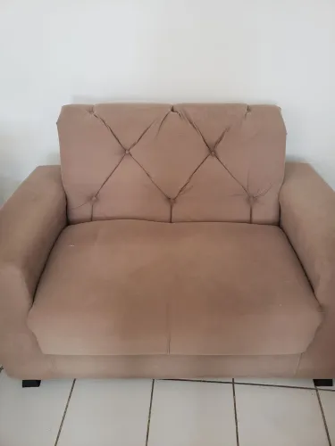 VENDO UM SOFÁ DE 2 LUGARES NOVO