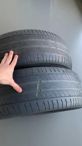 Par de Pneus Michelin Primacy 4 215/55 R17 - Meia Vida - Ótimo Custo Benefício