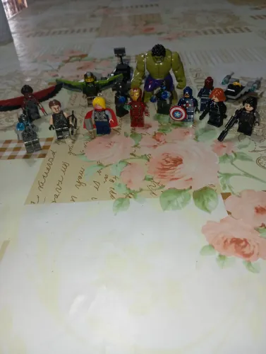 Bonecos lego Marvel 