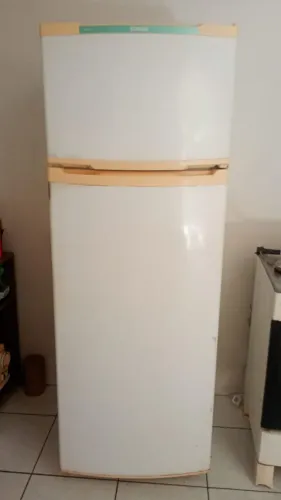 Geladeira de gelo seco . funcionando perfeitamente! Duplex
