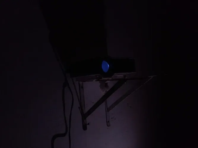 Projetor pra vender rápido, faça da sua casa um cinema !!