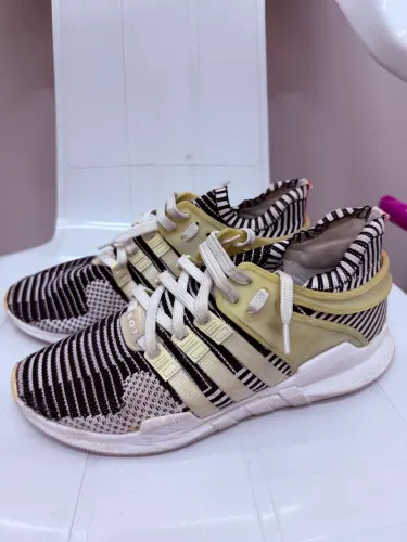Tenis adidas EQT