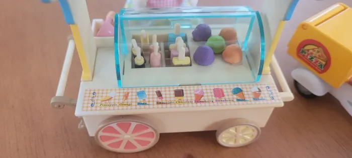 Sylvanian families carrinho de sorvetes e mobilete