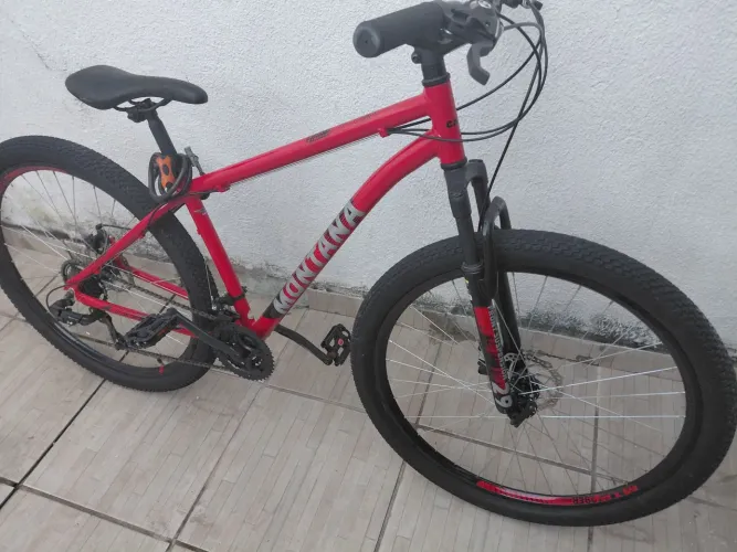 Bicicleta aro 29 nova 2 meses de uso
