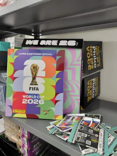 Kit Ábum Oficial Copa do Mundo 2026 + 30 Pacotes de Figurinhas!