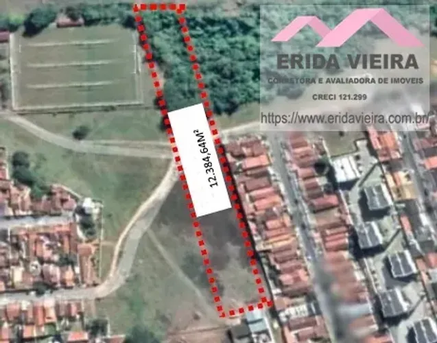 Terreno à venda no Bairro Crispim em Pindamonhangaba.