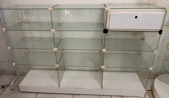 Prateleira de vidro 