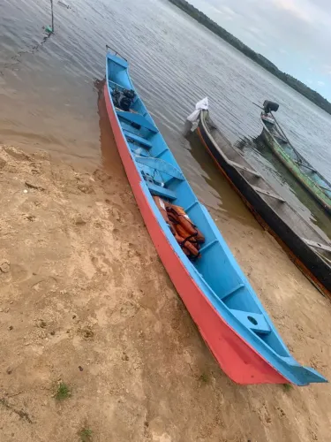 Barco Conservado Motor Toyama TE80Jet