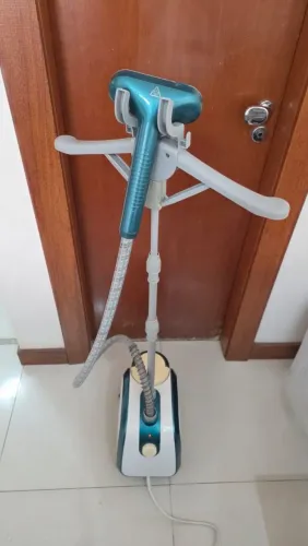 Vaporizador e passador de roupa Electrolux