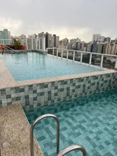 Apartamento para Alugar no Canto do Forte | Vista Incrível e Lazer Completo