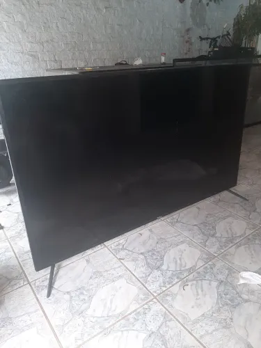 TV de 65 polegadas Philco. Está parada sem funcionar. Ideal para tirar peças. R$ 300,00