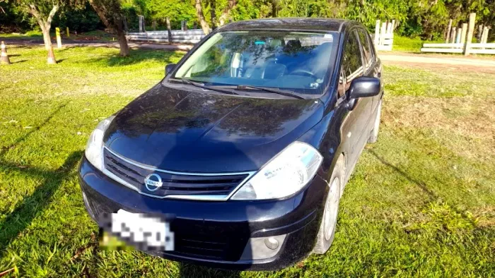 Nissan Tiida Sedan 1.8 16V Flex Fuel 4P 2011