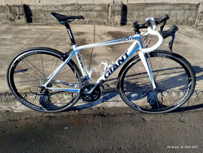 Vendo bike giant road 700