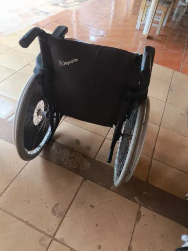 Vendo cadeira de rodas,, Jaguaribe,1500$ aceito proposta( dinheiro ?)