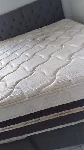Vendo cama box com base ortopédica