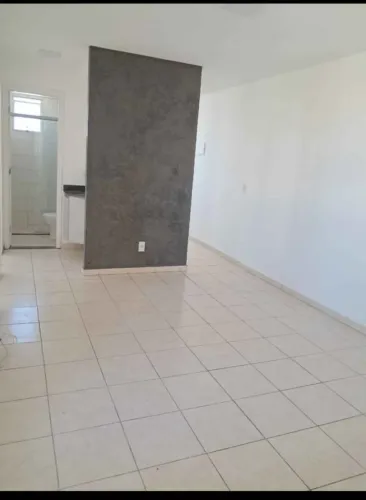 Alugo apt 4 minutos do garavelo 
