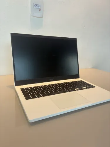 Notebook Samsung BOOK i5 11g/8GB RAM/ 1TB