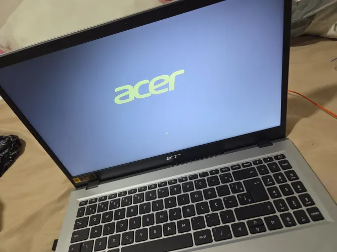 Acer Aspire 3 i3-N305 8GB RAM SSD 256GB Full HD