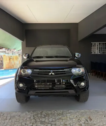 Mitsubishi L200 Triton HPE 3.2 CD TB Int.diesel AUT 2015