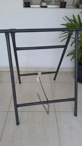 8 Cavaletes de Ferro