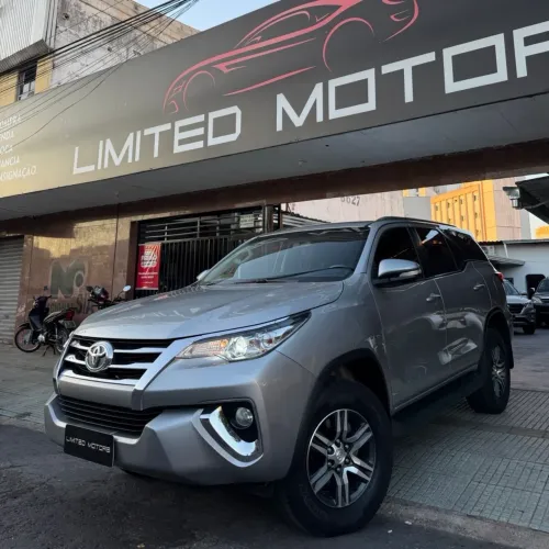 Toyota Hilux SW4 SR 4X2 2.7/ 2.7 Flex 16V Aut. 2017